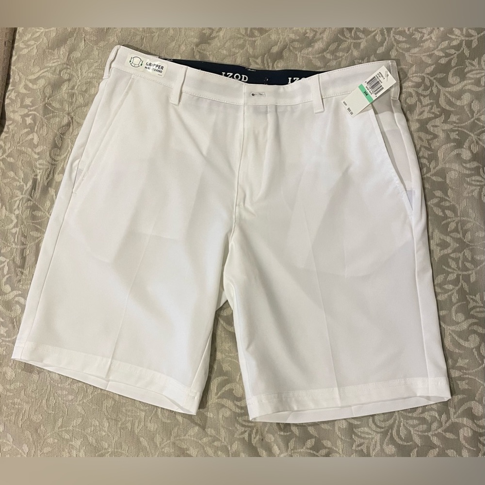 Izod White Flat Front Men Shorts